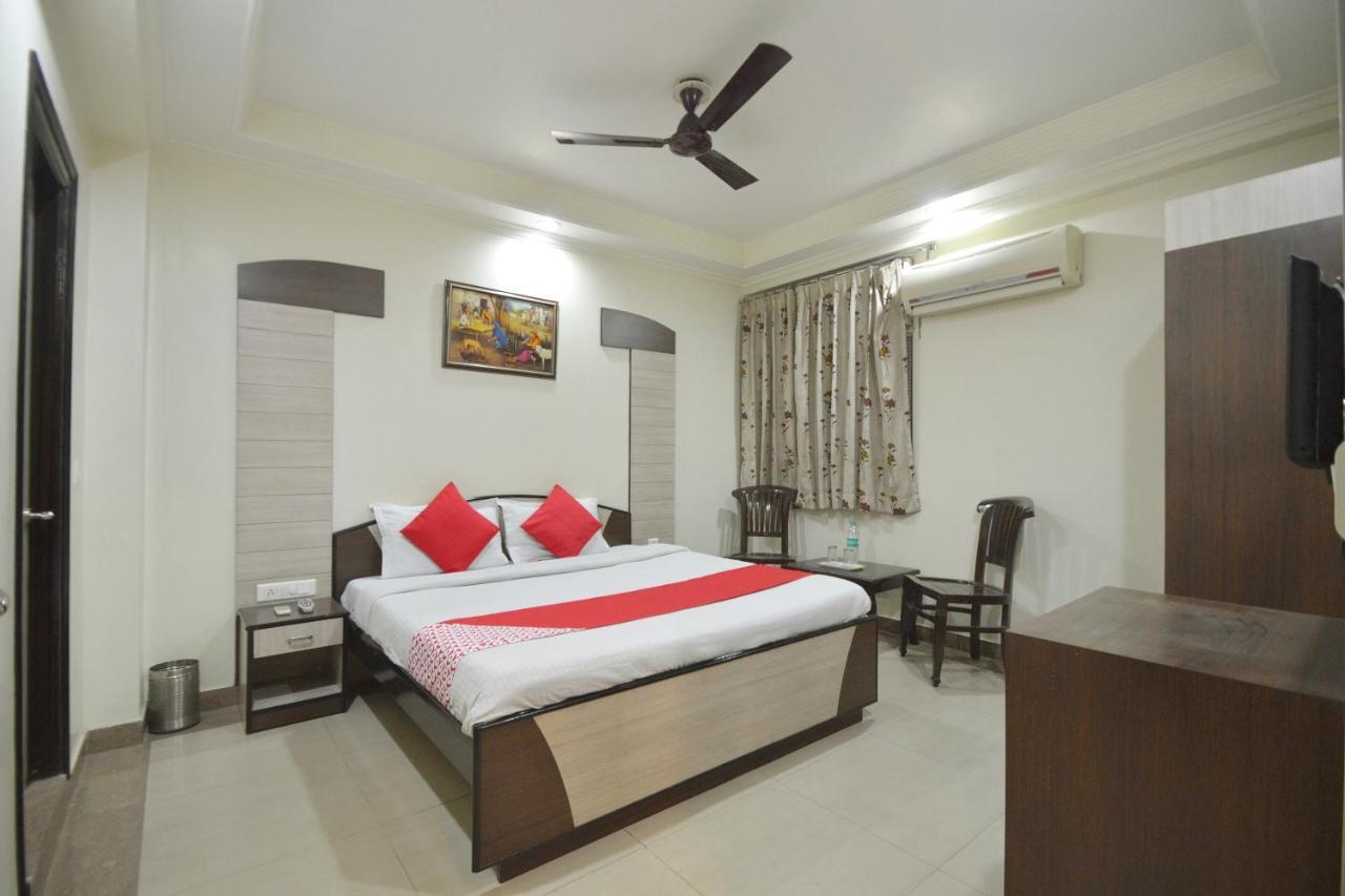Oyo 23608 Hotel Fun Jaipur Luaran gambar