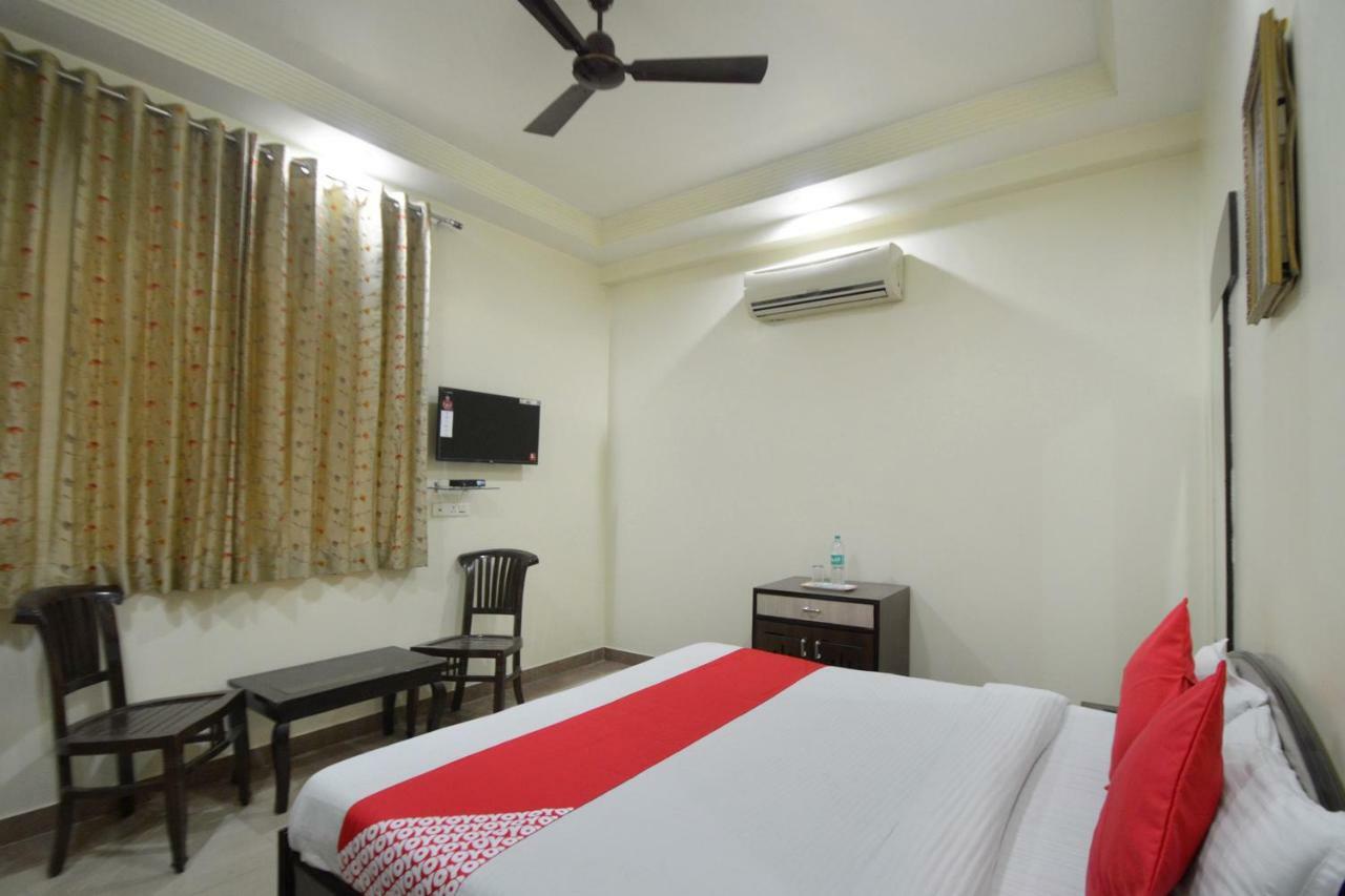 Oyo 23608 Hotel Fun Jaipur Luaran gambar